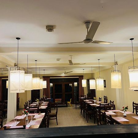 Hotel Sunflower Kataragama Kültér fotó