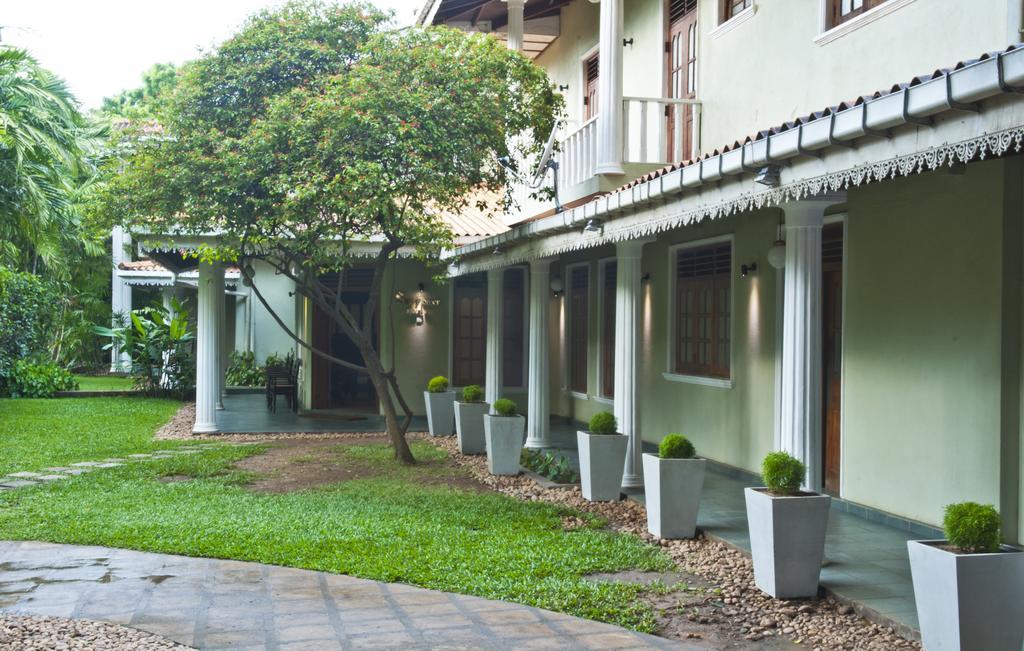 Hotel Sunflower Kataragama Kültér fotó