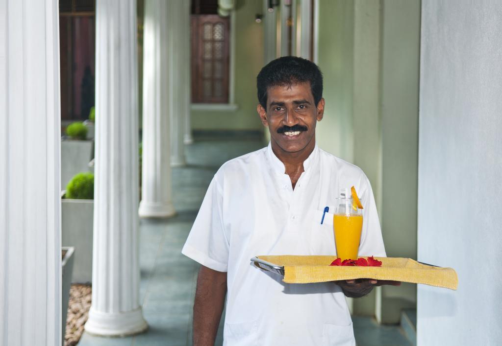 Hotel Sunflower Kataragama Kültér fotó