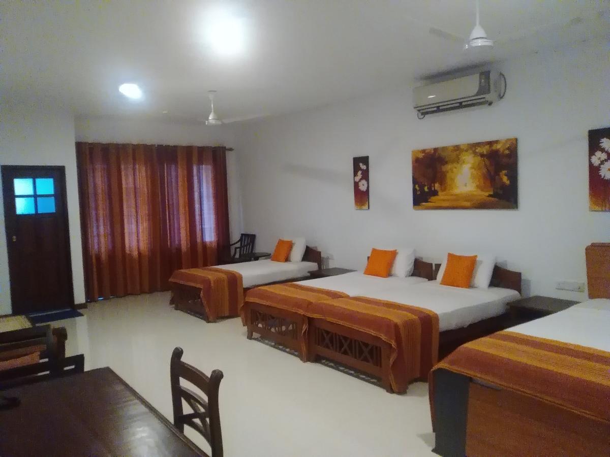 Hotel Sunflower Kataragama Kültér fotó